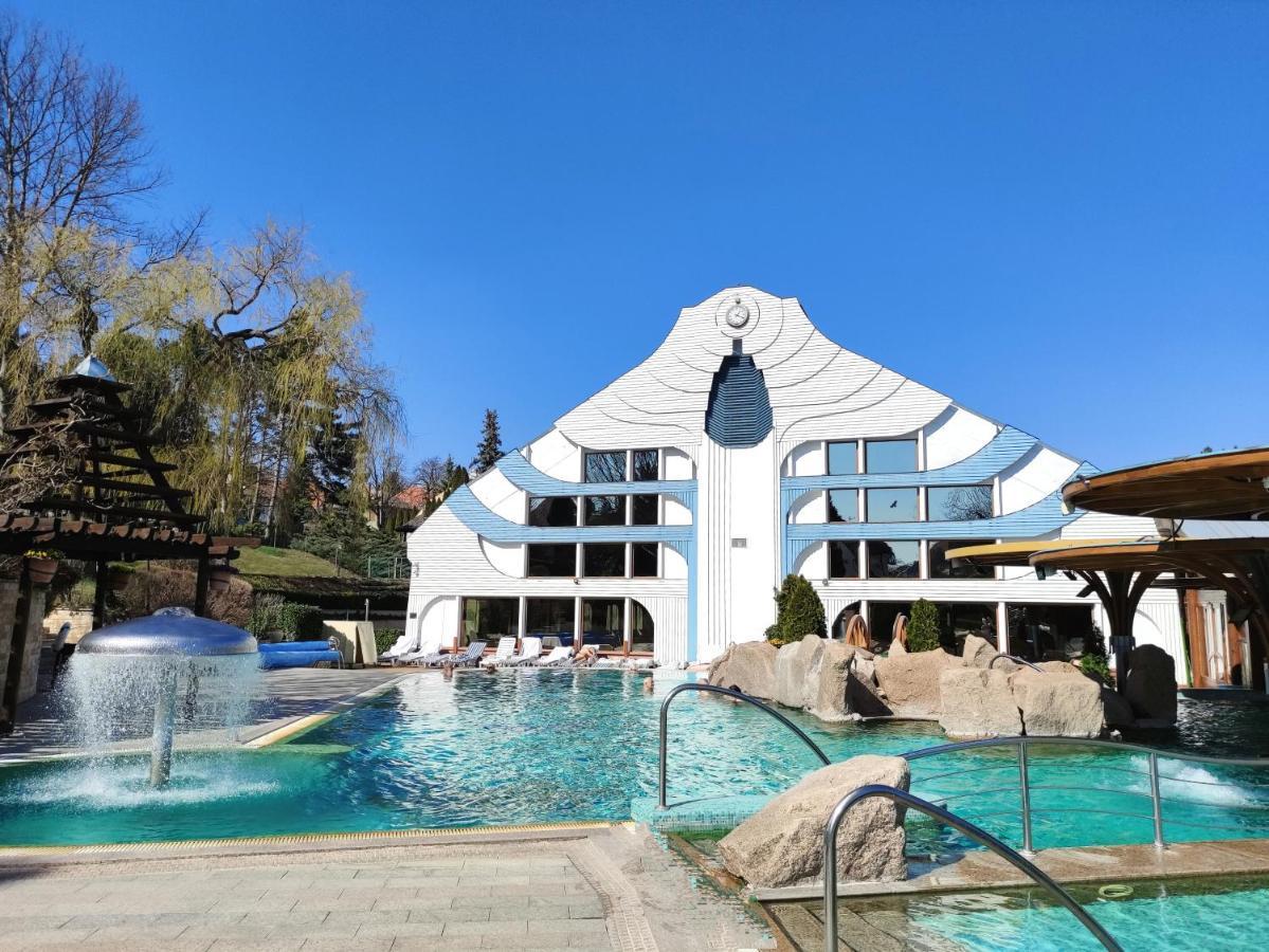 Spa Residence Carbona Siesta Apartman Hévíz Exteriör bild