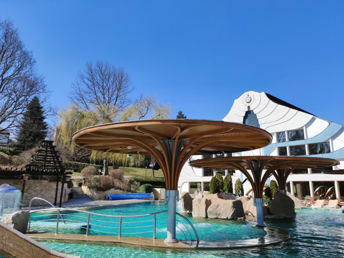 Spa Residence Carbona Siesta Apartman Hévíz Exteriör bild